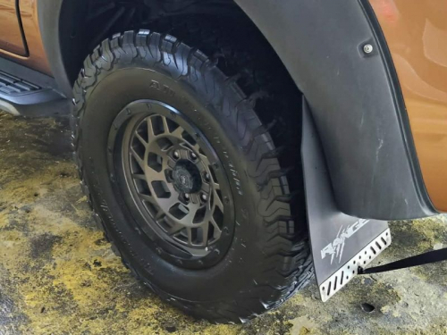 Ford Ranger Wildtrak 2.0 Bi-Turbo AT with Ermiteq Canopy in Philippines