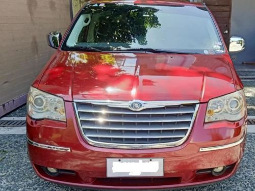 Chrysler TOWN AND COUNTRY in Philippines