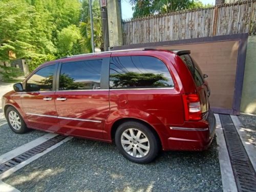 Chrysler TOWN AND COUNTRY in Philippines