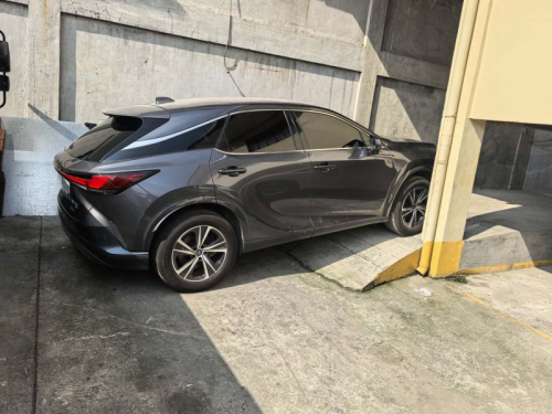 Lexus RX350H in Philippines