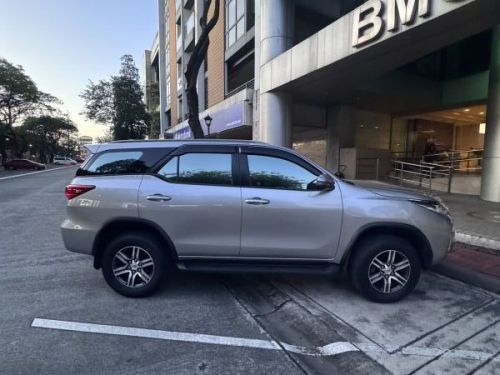 Toyota Fortuner 2.4 G A/T in Philippines