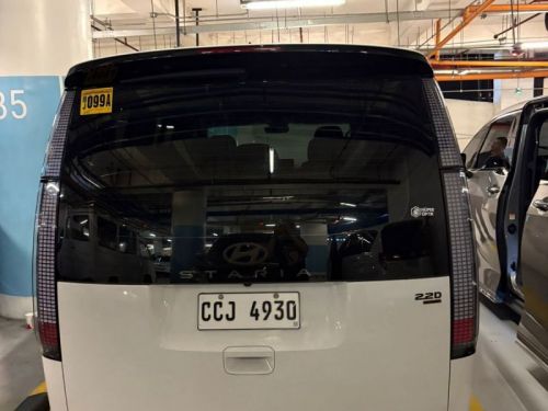 Hyundai Staria 2.2T Premium 8AT AWD 7 seater in Philippines