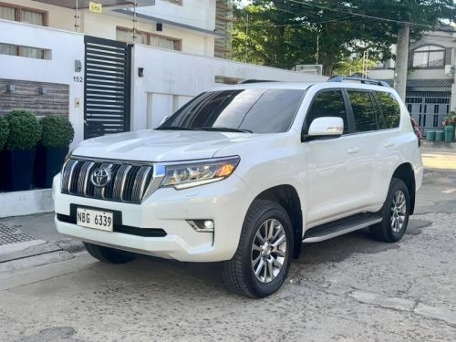 Toyota Land Cruiser Prado 4x4 A/T 4.0 V6 in Philippines