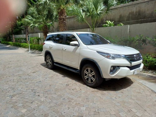 Toyota Fortuner 2.4 G in Philippines