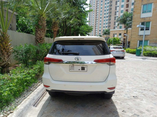 Toyota Fortuner 2.4 G in Philippines