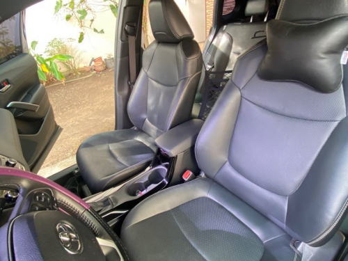 Toyota Corolla Cross 1.8L V HEV CVT in Philippines