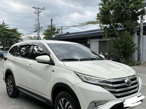 Pre-owned Toyota Rush for sale in 