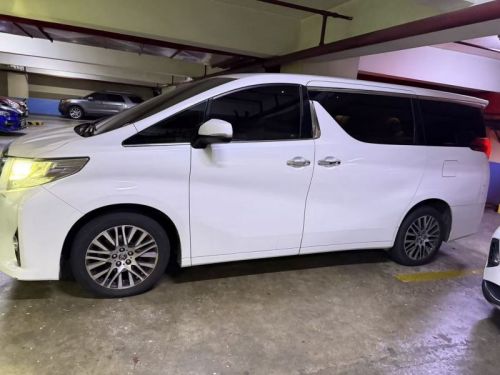 Toyota Alphard in Philippines
