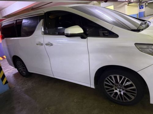 Toyota Alphard in Philippines