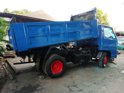 Isuzu Elf in Philippines